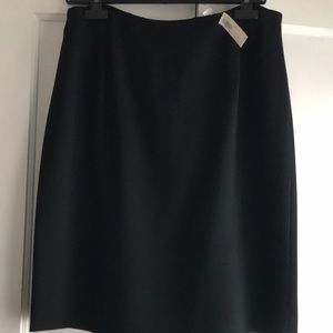 Iris Singer Collection Black NWT Straight Skirt Size 12